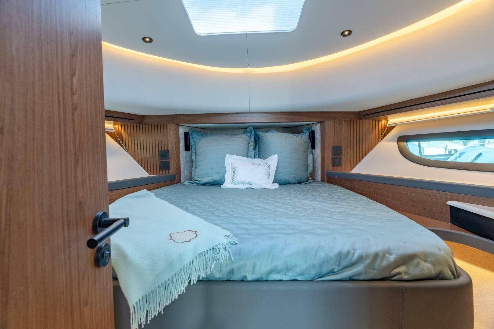 2025 Eclipse 505 Shadow — photo 10