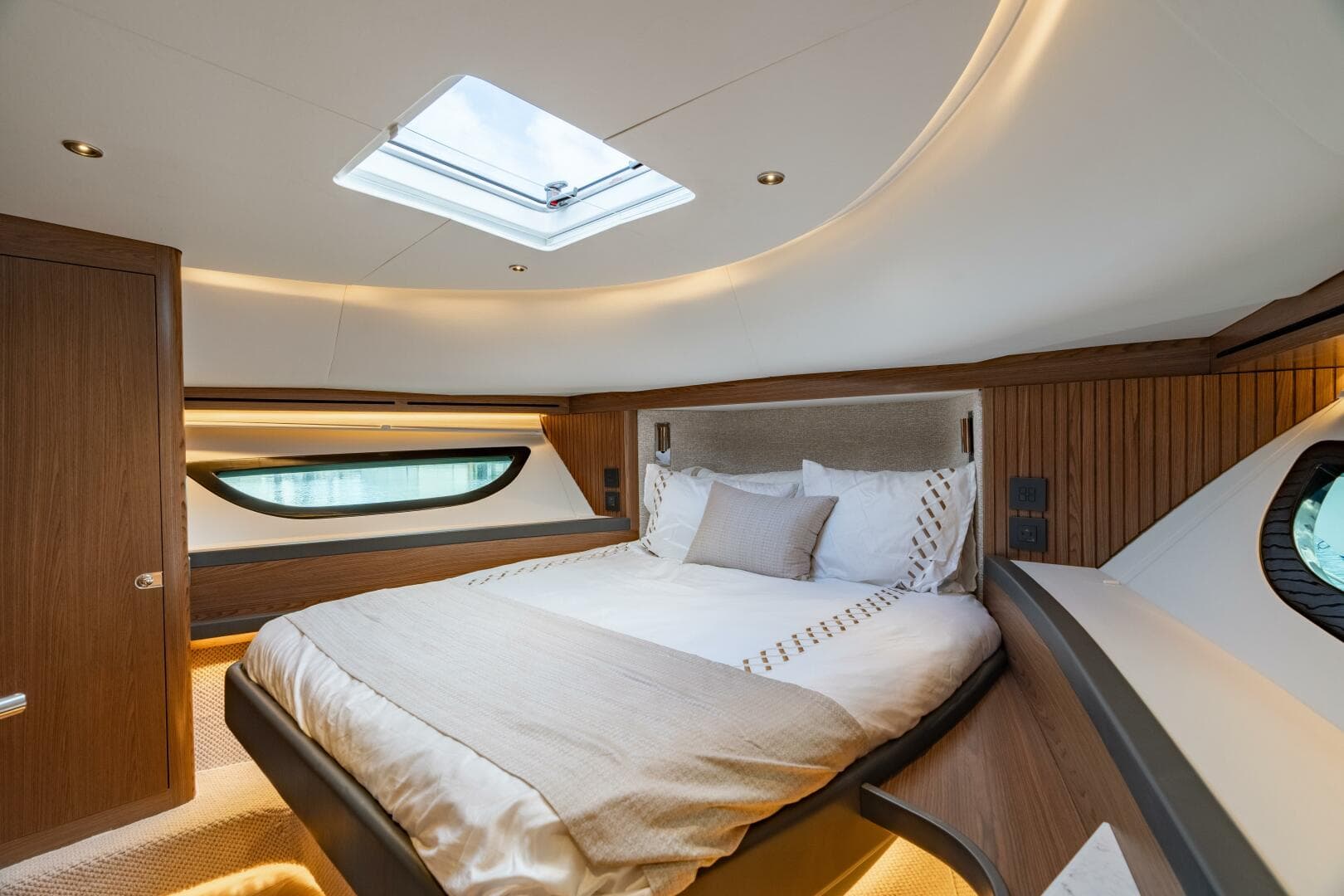 2025 Eclipse 505 Shadow — photo 13