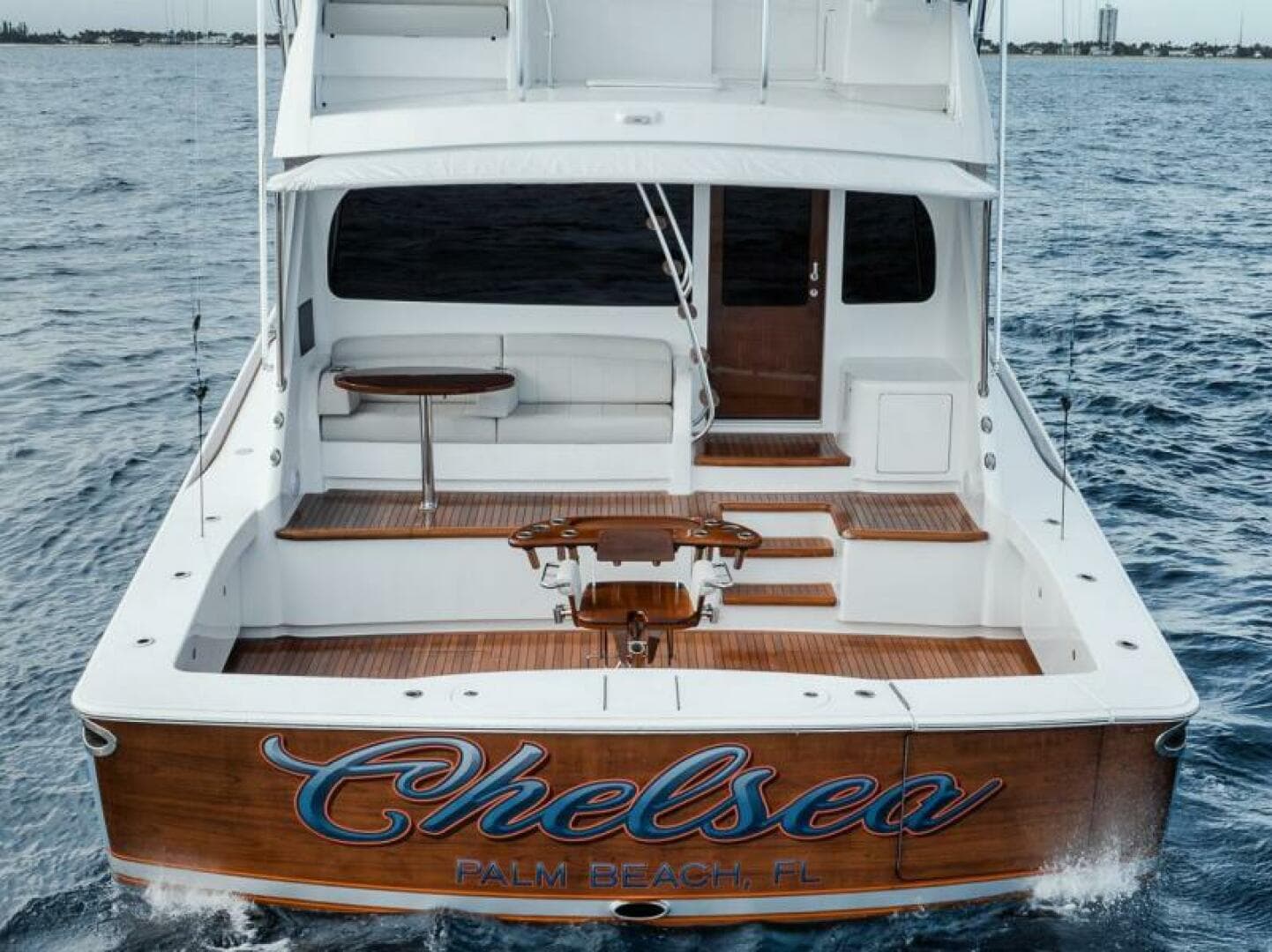 2024 Viking 72 Skybridge — photo 51