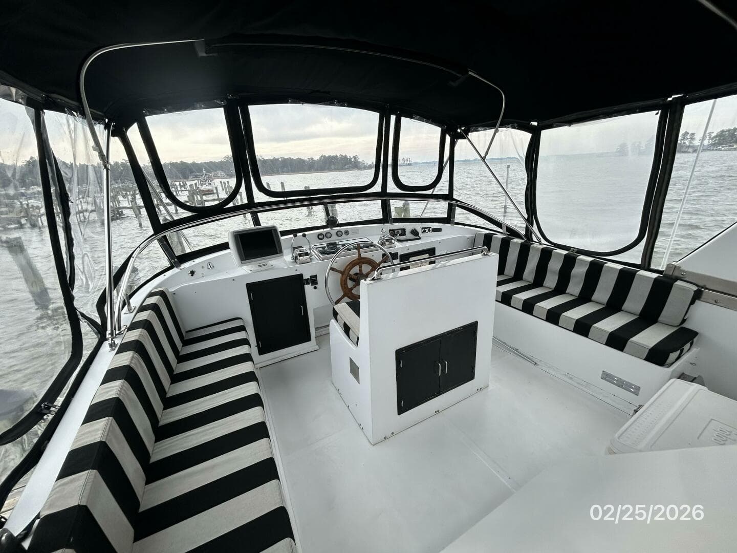 1986 Jefferson Sundeck — photo 13