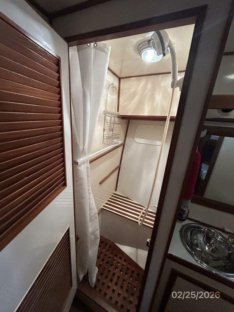 1986 Jefferson Sundeck — photo 58