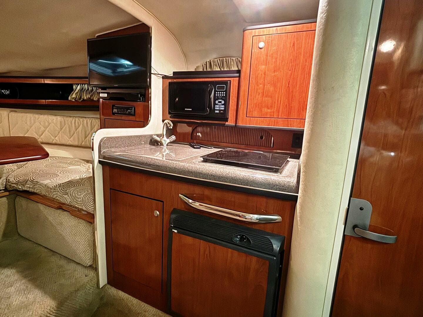 2007 Sea Ray 280 Sundancer — photo 21