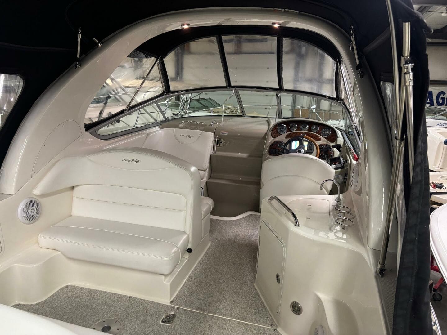 2007 Sea Ray 280 Sundancer — photo 9