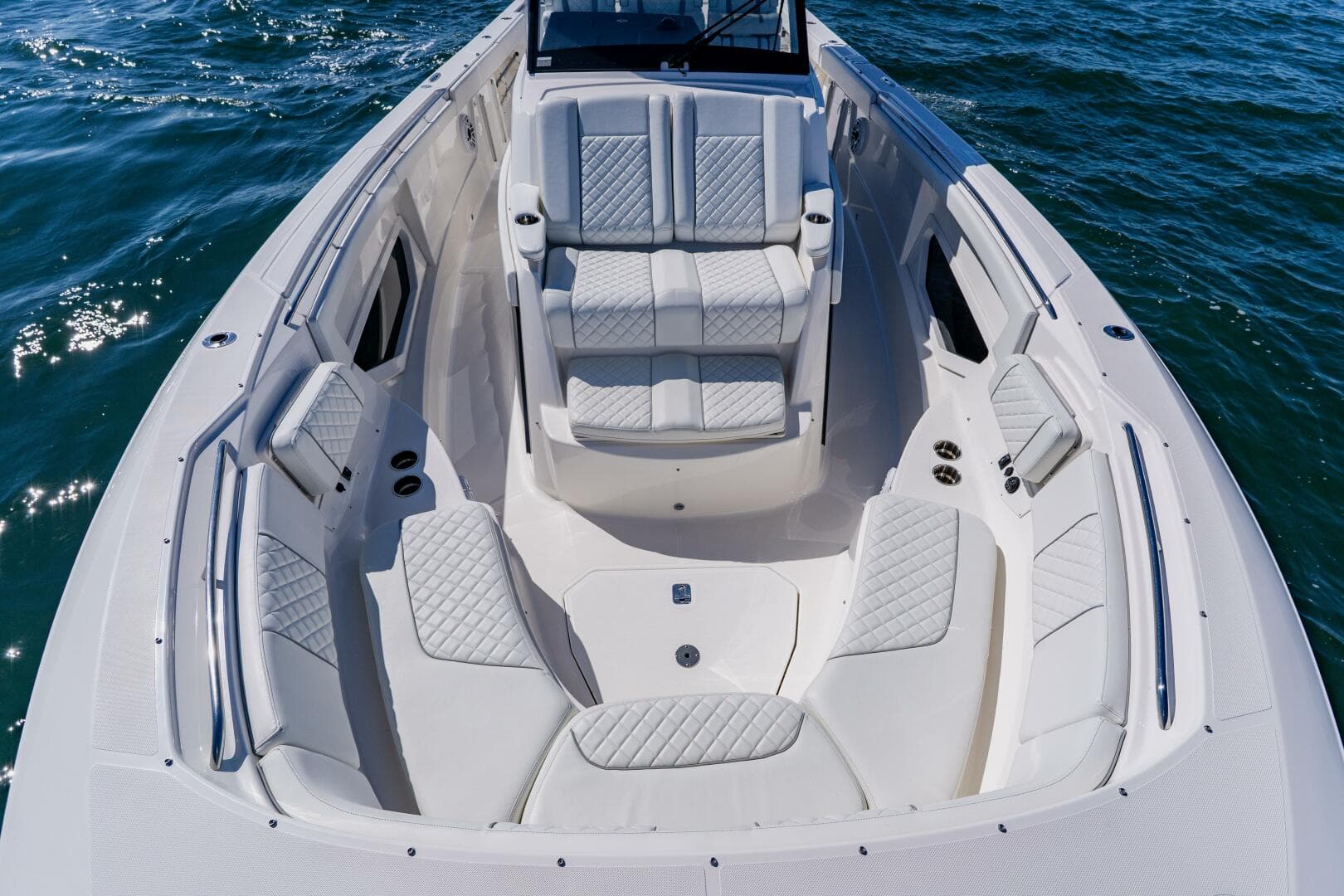 2022 Pursuit S 378 Sport — photo 13