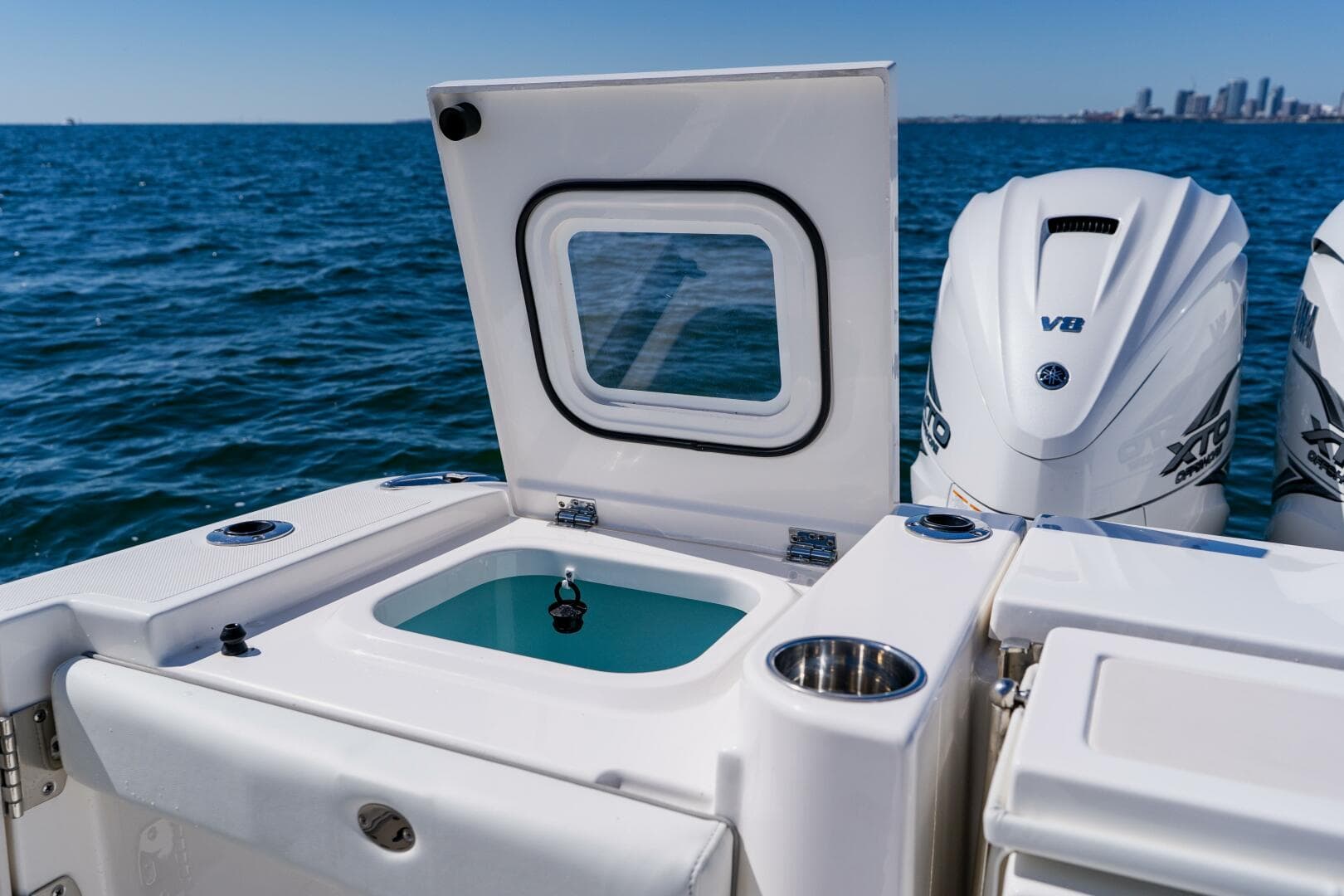 2022 Pursuit S 378 Sport — photo 48