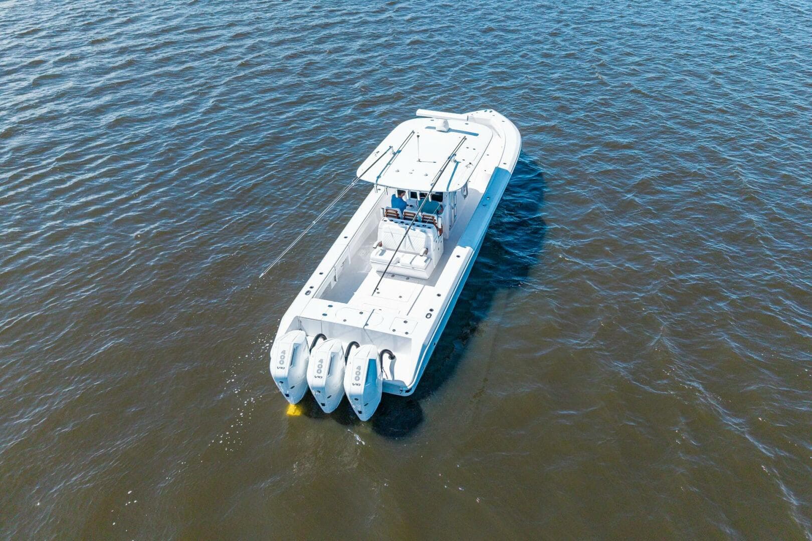 2024 Bahama 41 — photo 12