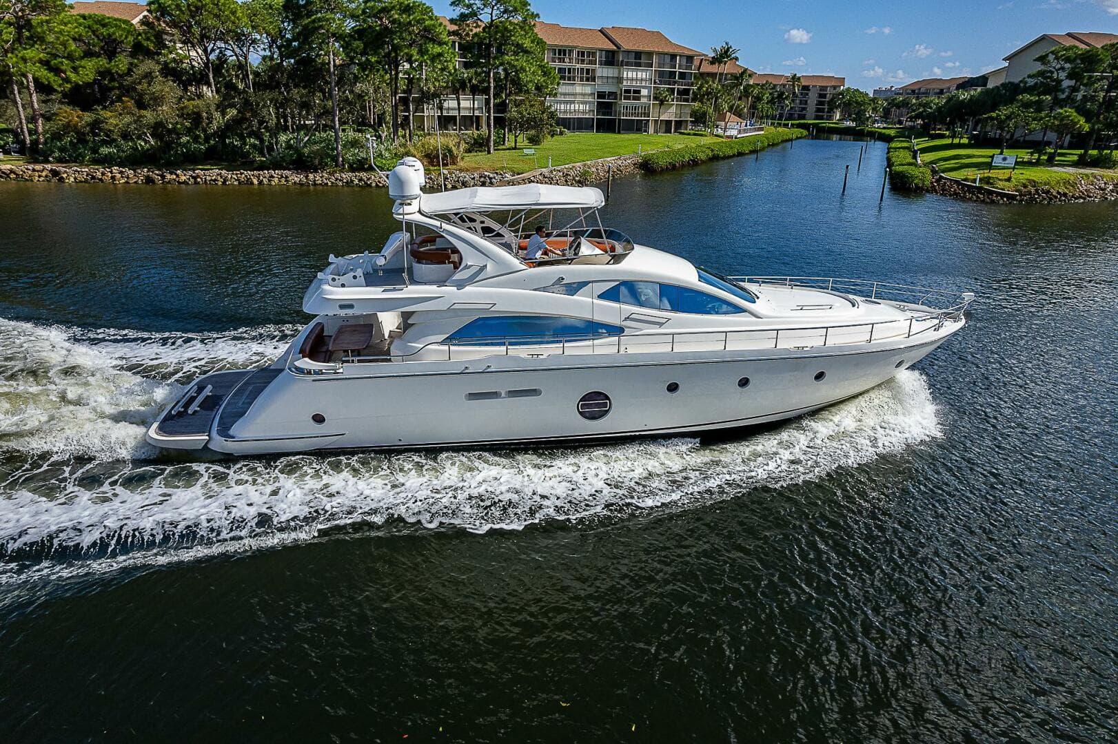 2009 Aicon 64 — photo 16