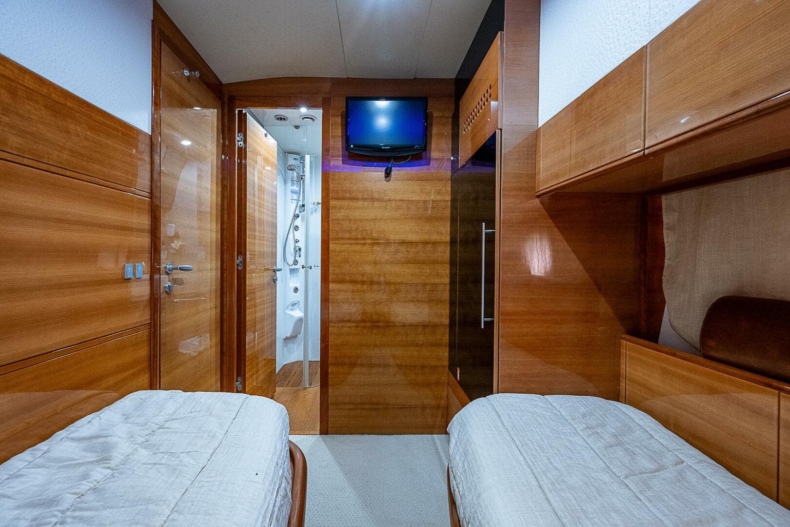 2009 Aicon 64 — photo 67