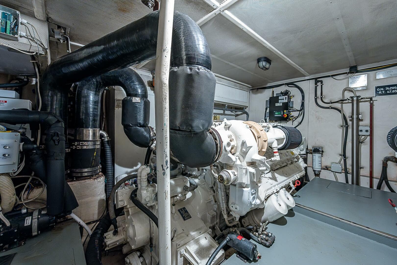 2009 Aicon 64 — photo 89