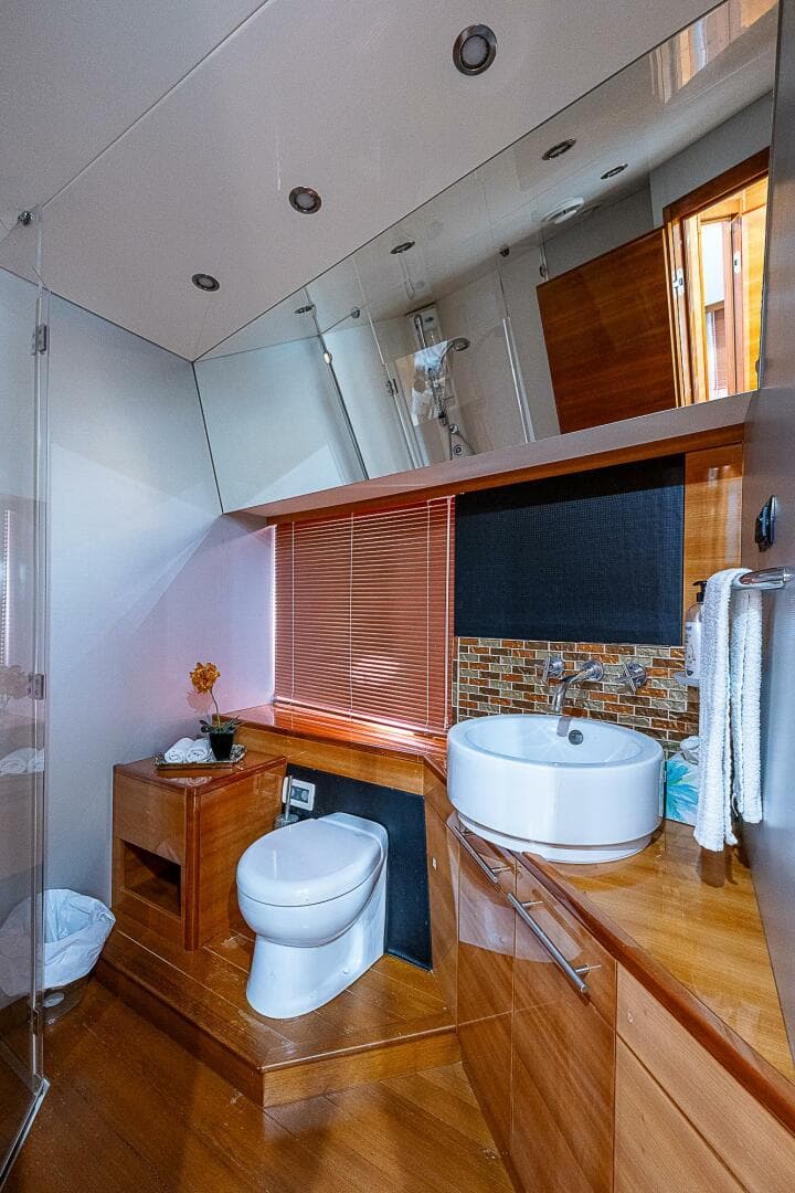 2009 Aicon 64 — photo 68