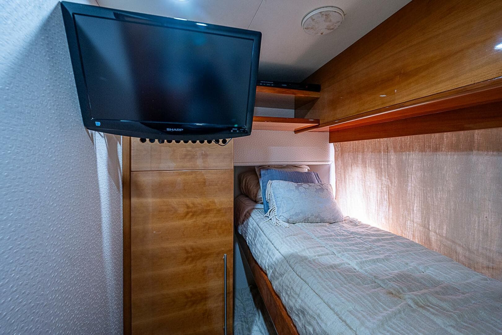 2009 Aicon 64 — photo 71