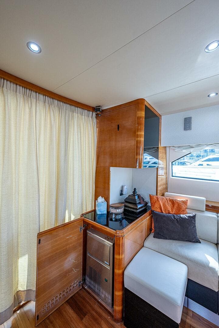 2009 Aicon 64 — photo 28