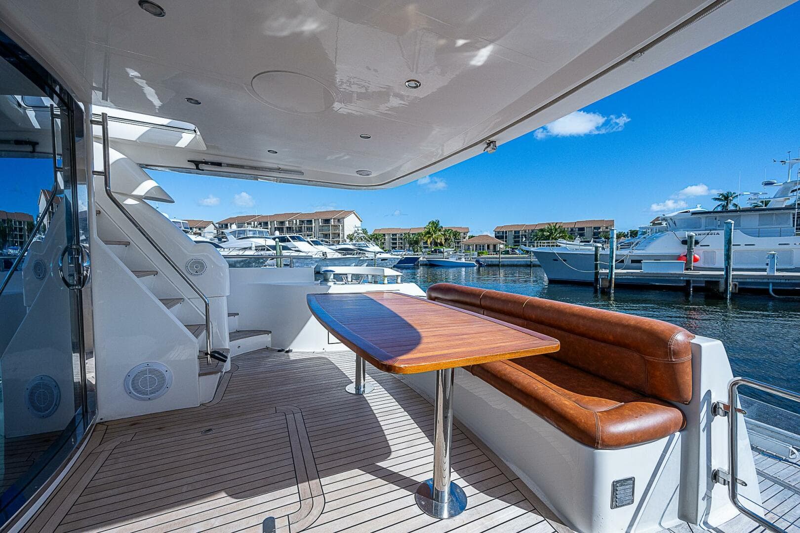 2009 Aicon 64 — photo 8