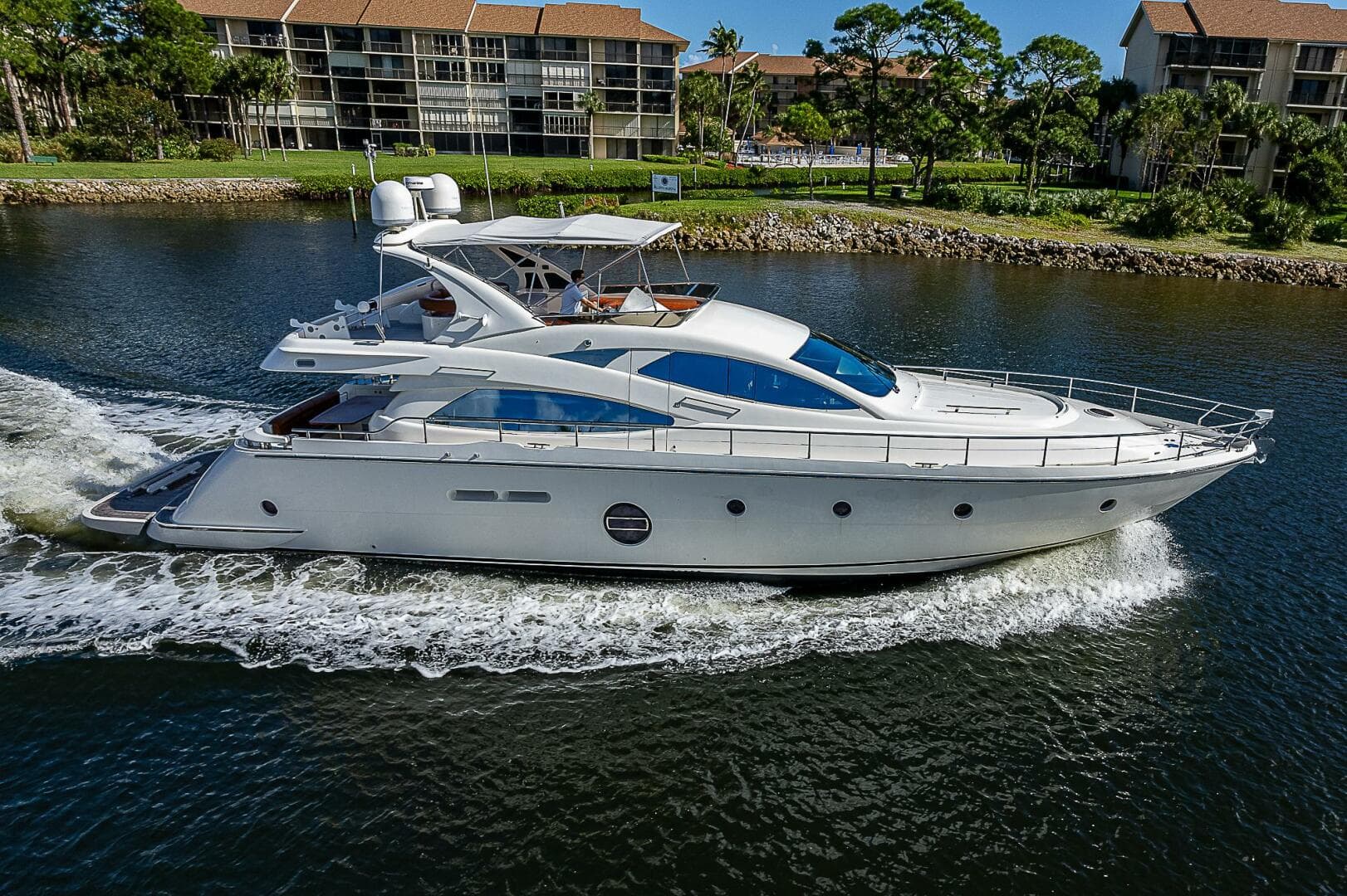 2009 Aicon 64 — photo 17