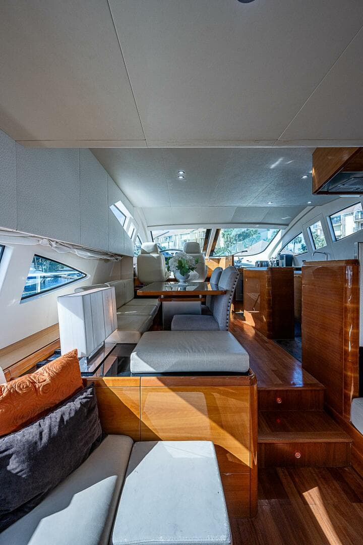 2009 Aicon 64 — photo 32