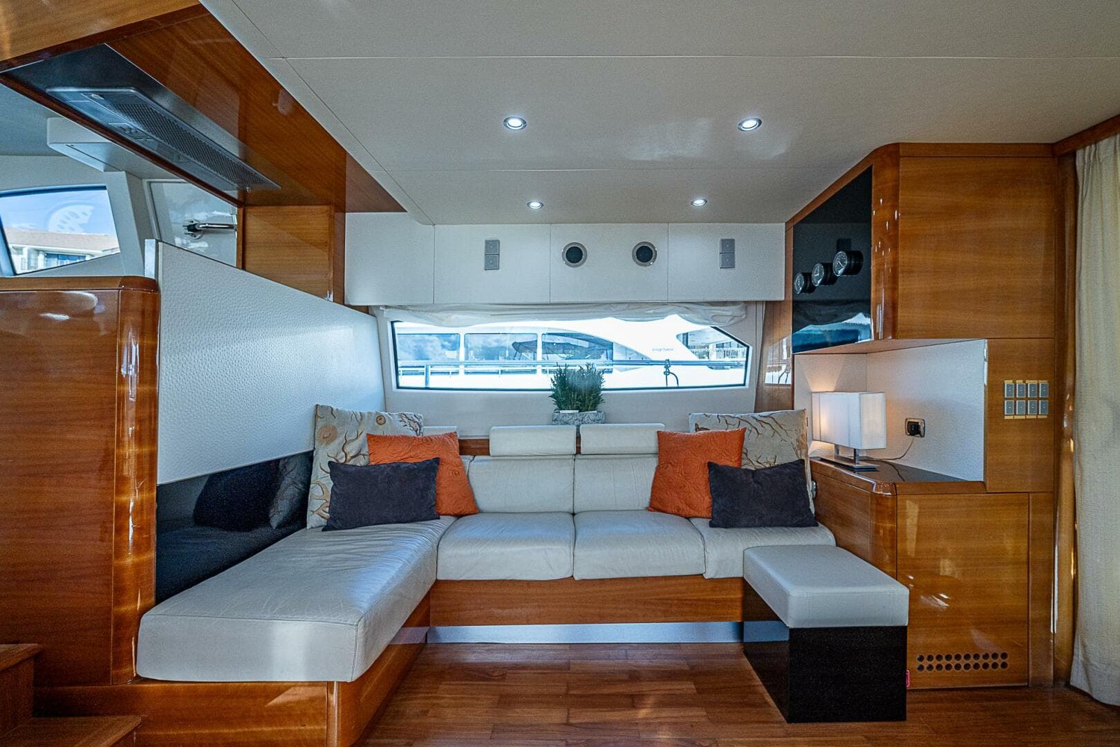 2009 Aicon 64 — photo 27