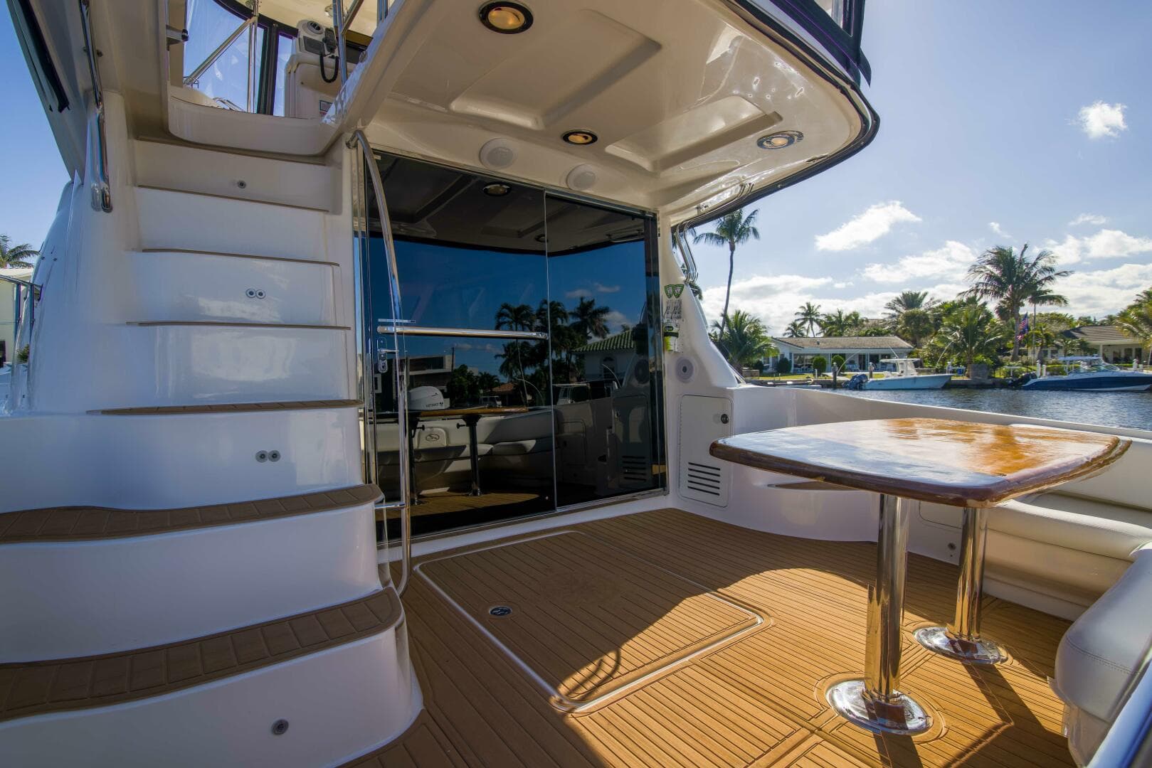 2013 Sea Ray 520 Sedan Bridge — photo 41