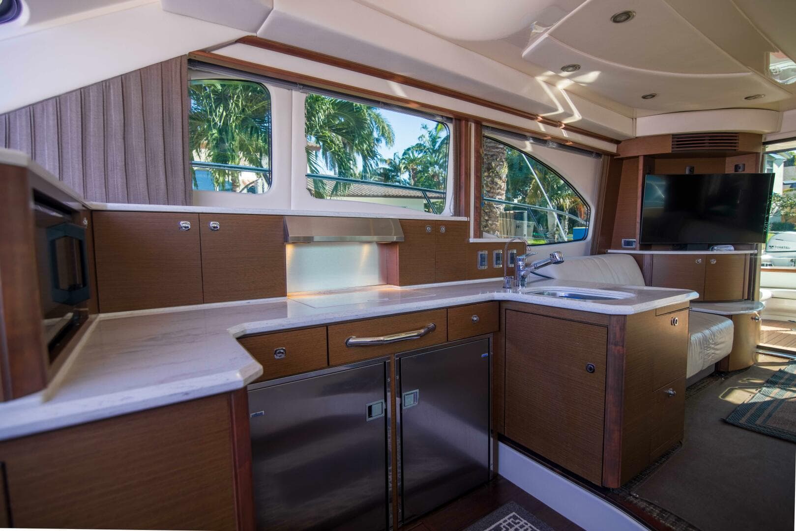 2013 Sea Ray 520 Sedan Bridge — photo 10