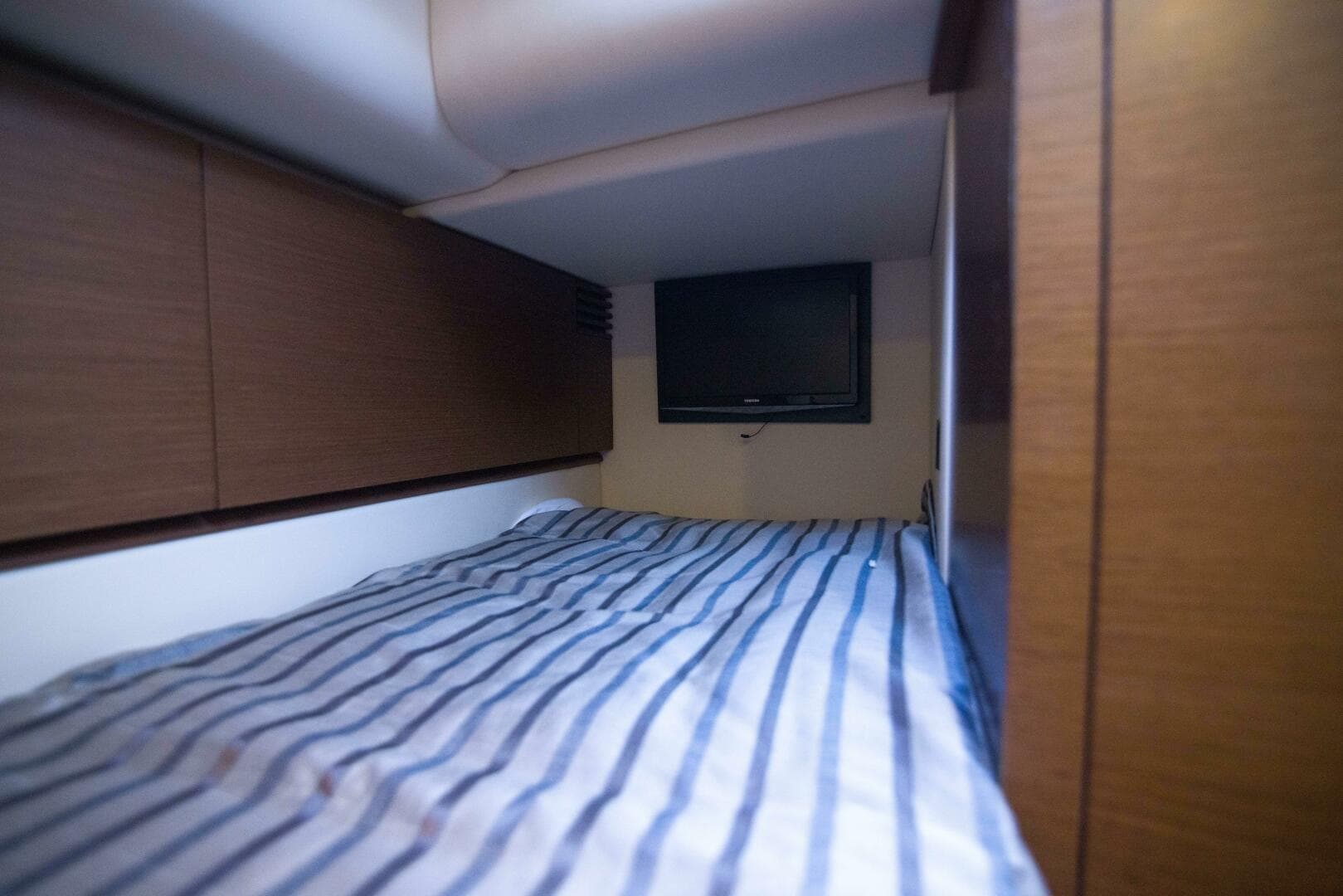 2013 Sea Ray 520 Sedan Bridge — photo 21