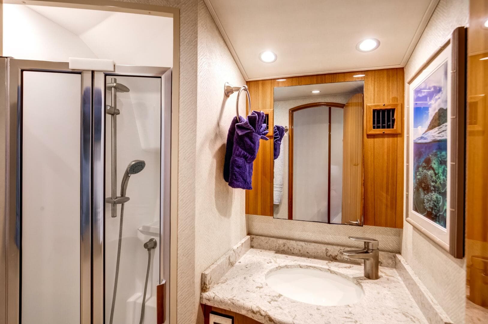 2018 Viking 48 Convertible — photo 12