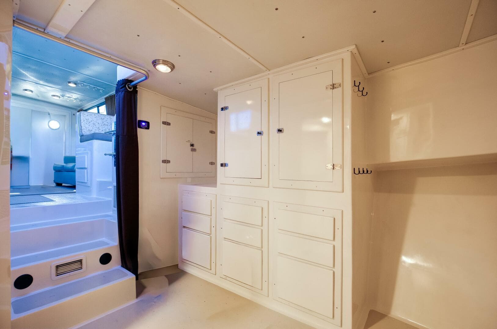 2014 Chesapeake 46 Trawler — photo 29