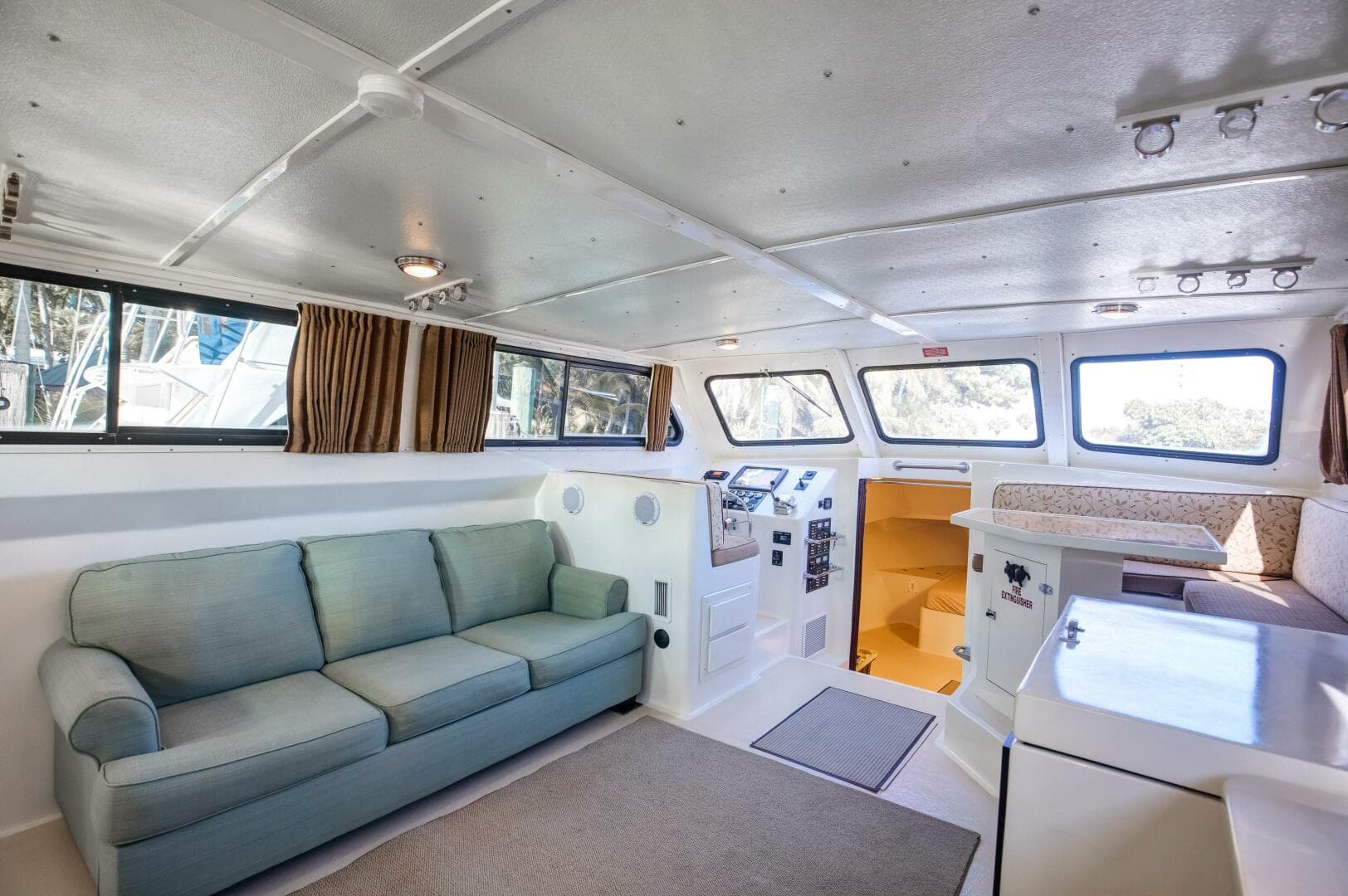 2014 Chesapeake 46 Trawler — photo 11