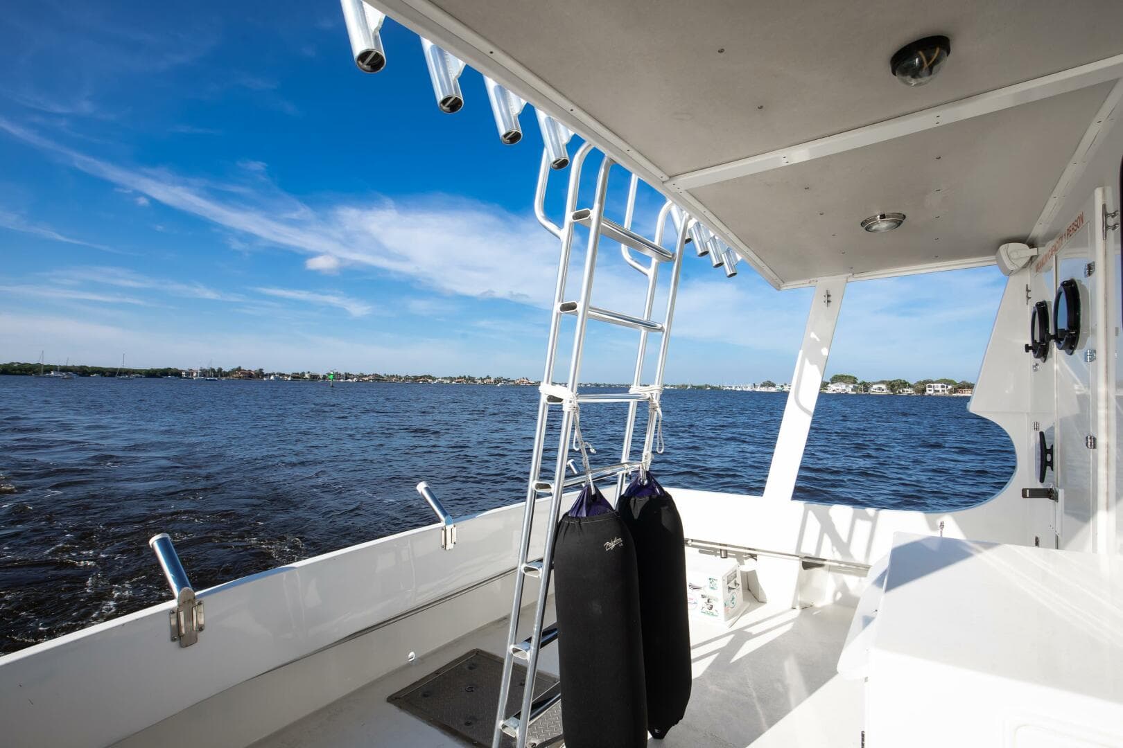 2014 Chesapeake 46 Trawler — photo 27