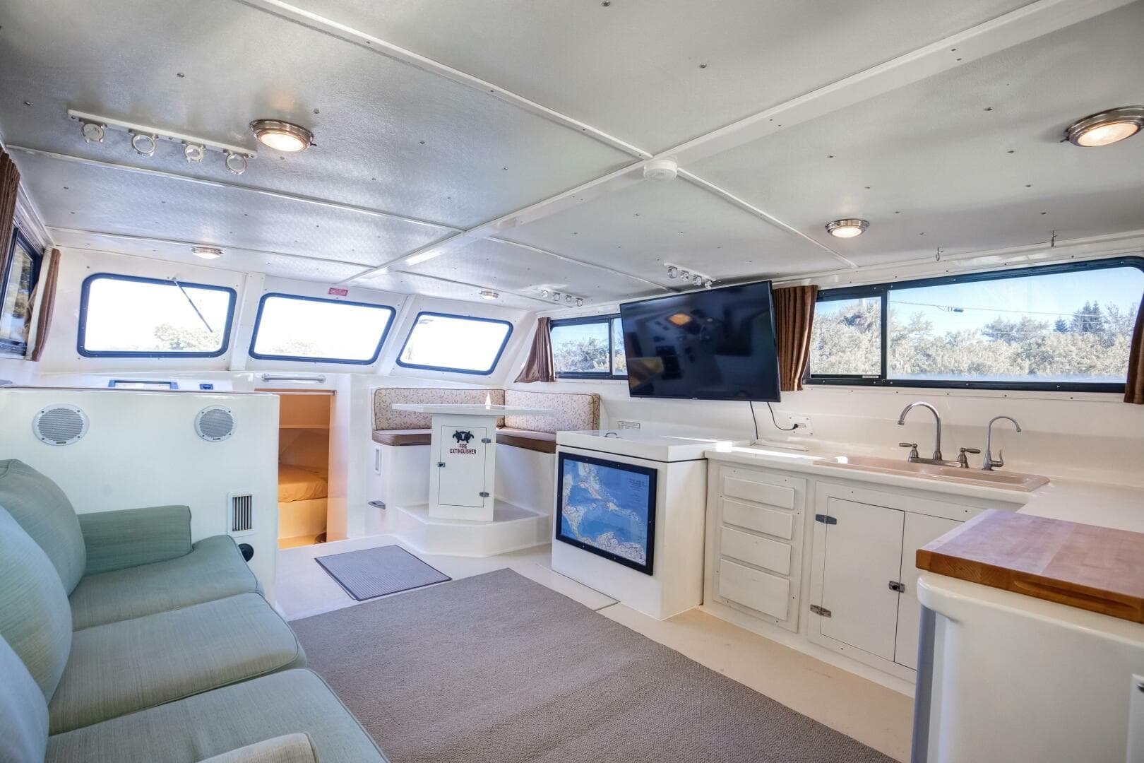 2014 Chesapeake 46 Trawler — photo 12