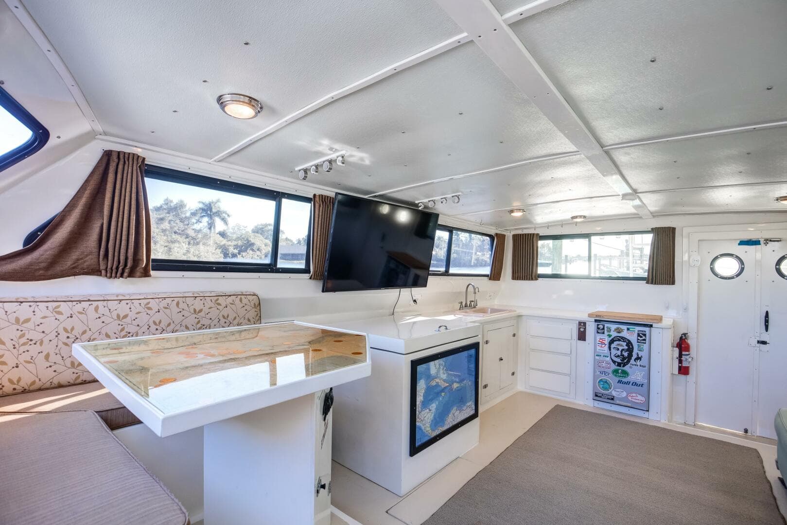 2014 Chesapeake 46 Trawler — photo 15