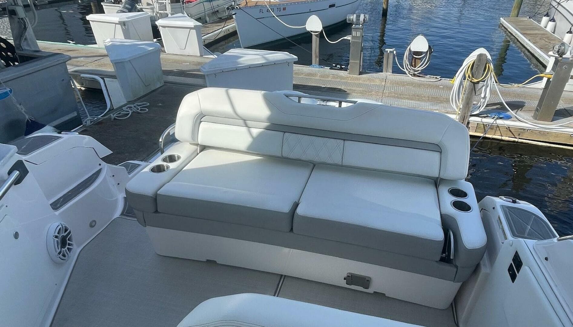 2021 Regal 33 Xo — photo 11