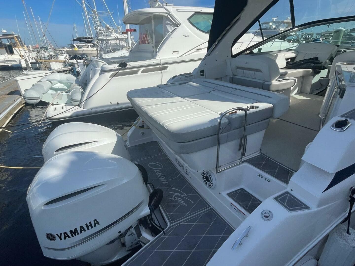 2021 Regal 33 Xo — photo 7