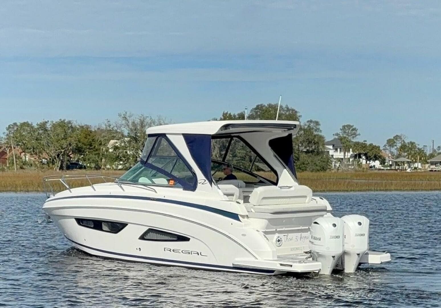 2021 Regal 33 Xo — photo 2