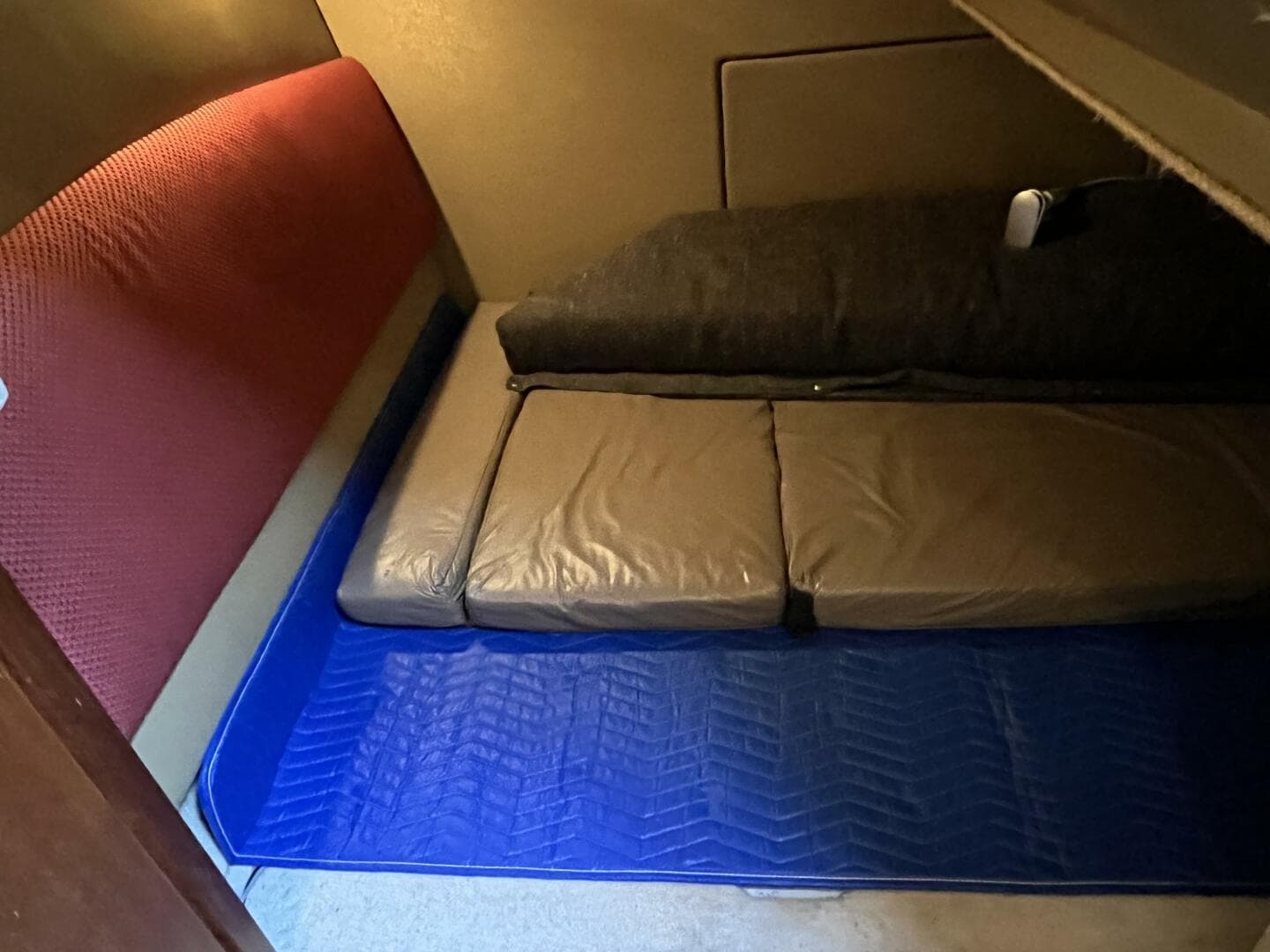 1996 Bayliner 3788 Command Bridge — photo 21