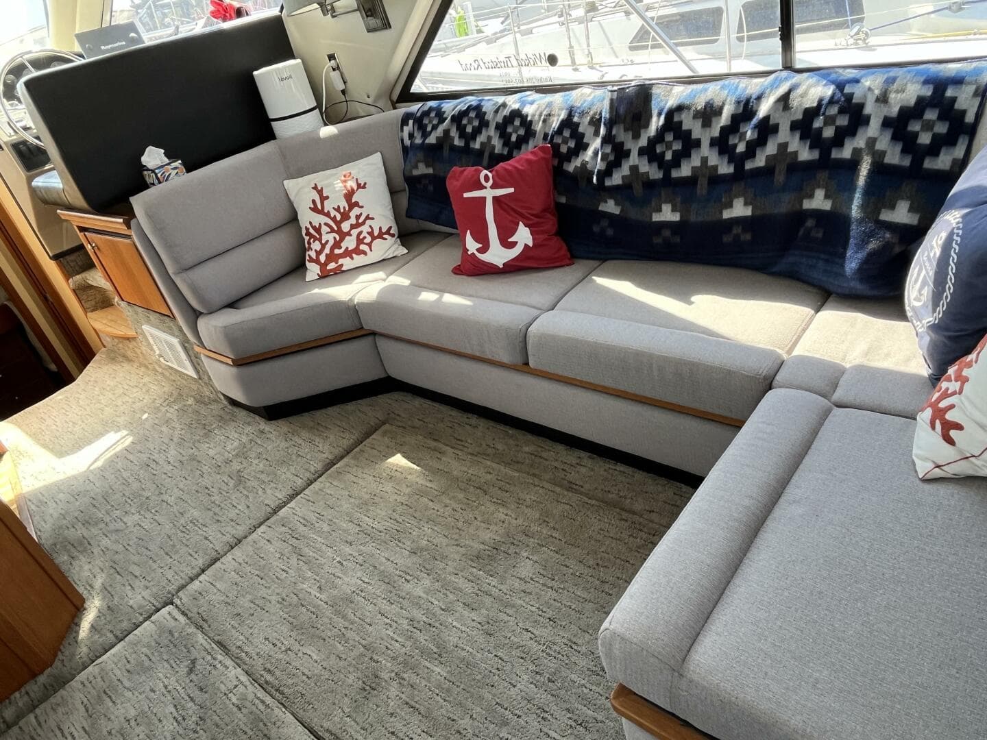 1996 Bayliner 3788 Command Bridge — photo 16