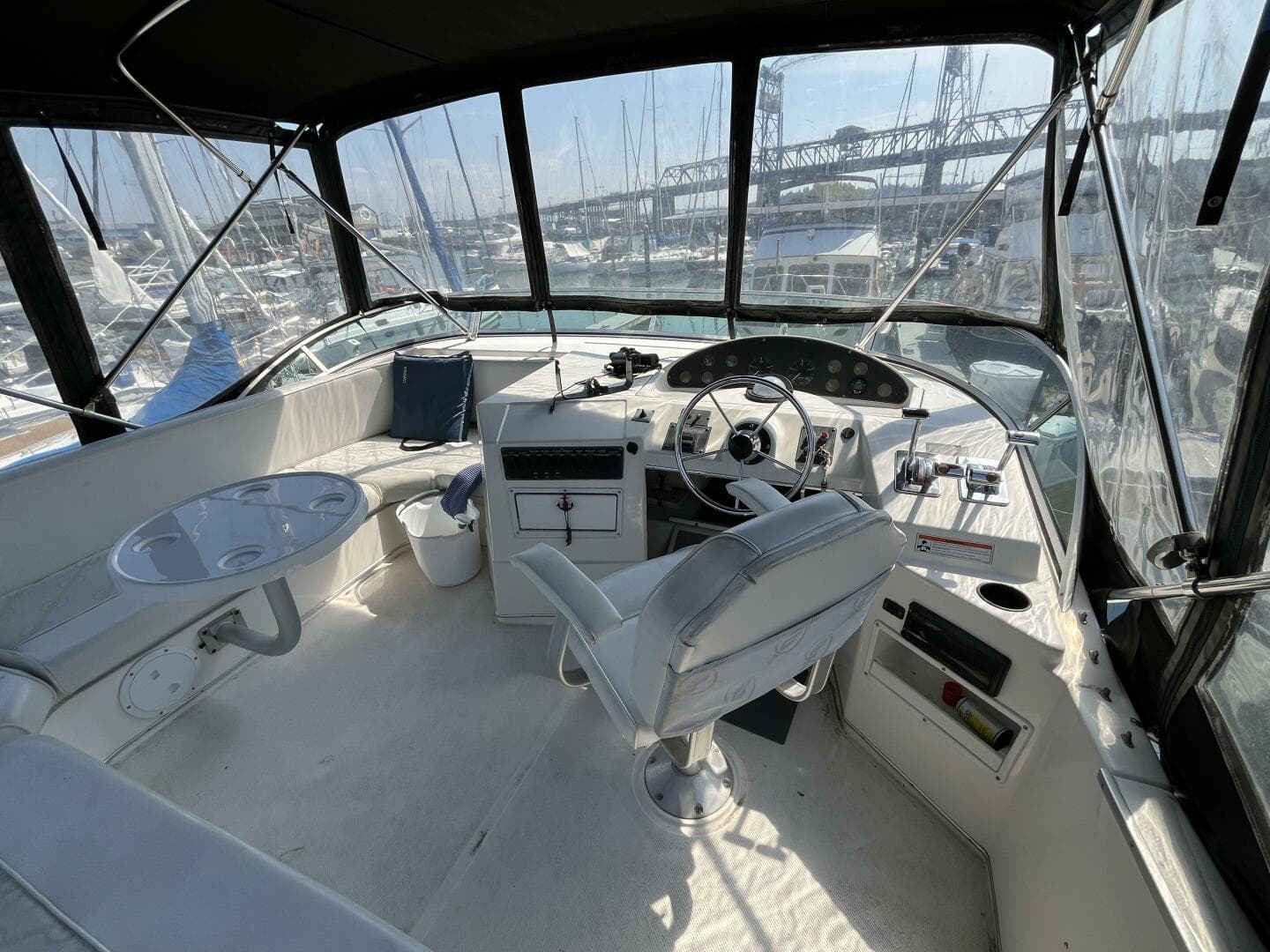 1996 Bayliner 3788 Command Bridge — photo 6
