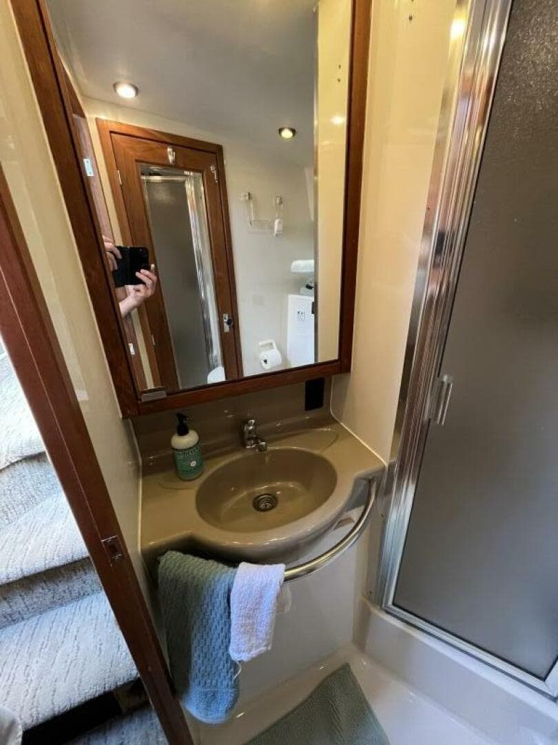 1996 Bayliner 3788 Command Bridge — photo 25