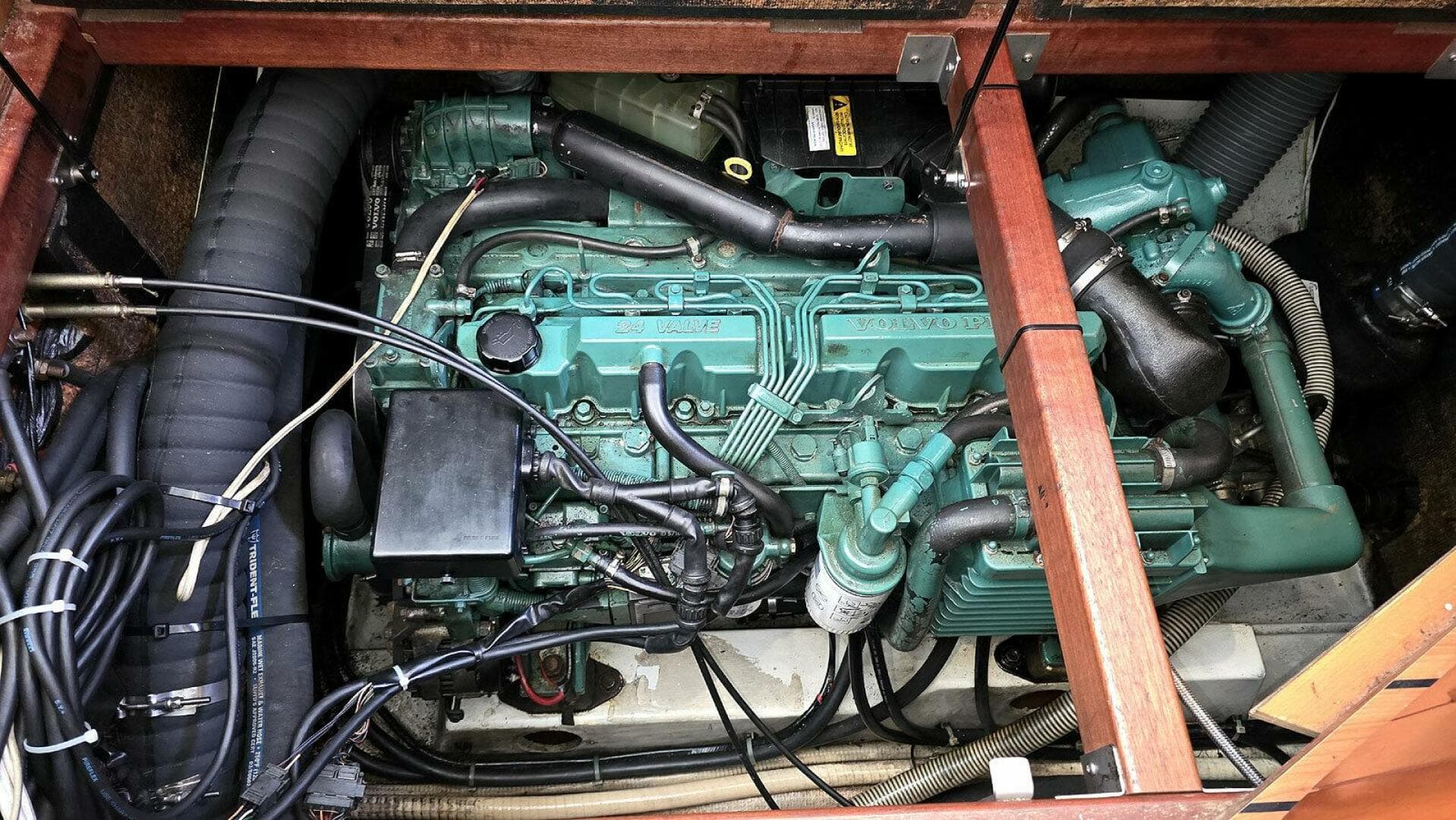 2004 Lagoon 2 Sr — photo 41