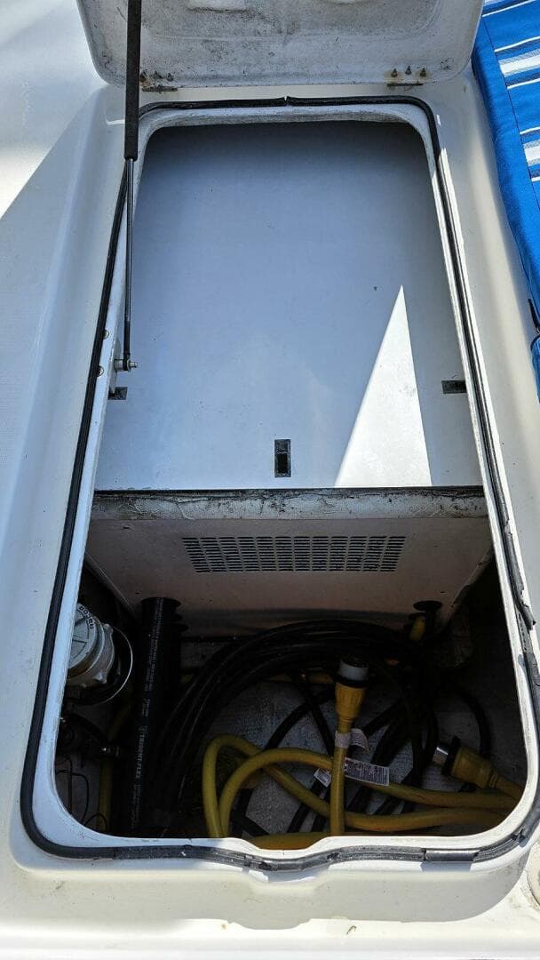 2004 Lagoon 2 Sr — photo 50