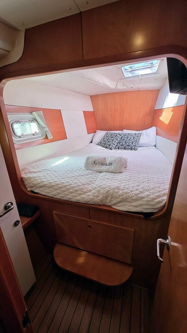 2004 Lagoon 2 Sr — photo 26