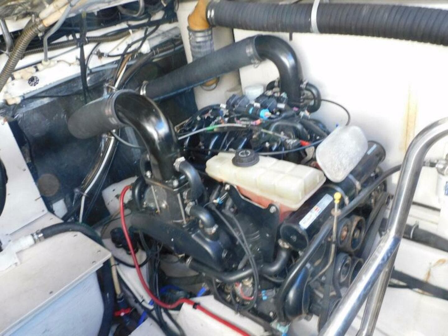 1995 Tiara Yachts 3500 Express — photo 29