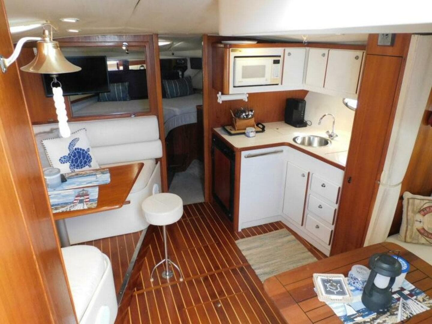 1995 Tiara Yachts 3500 Express — photo 22
