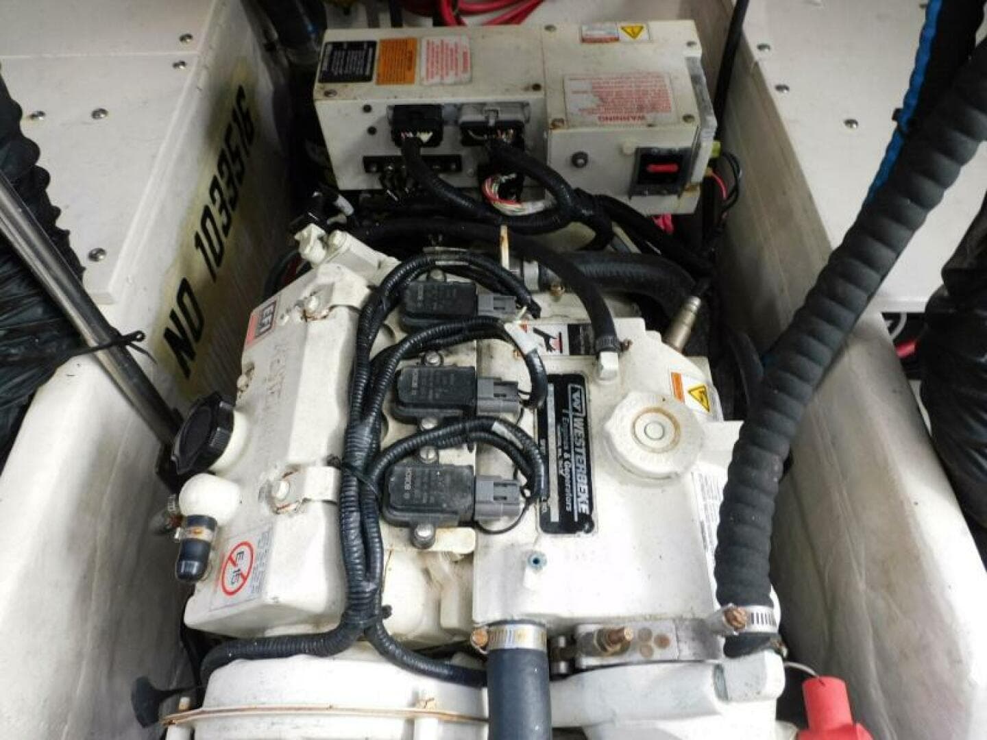 1995 Tiara Yachts 3500 Express — photo 31