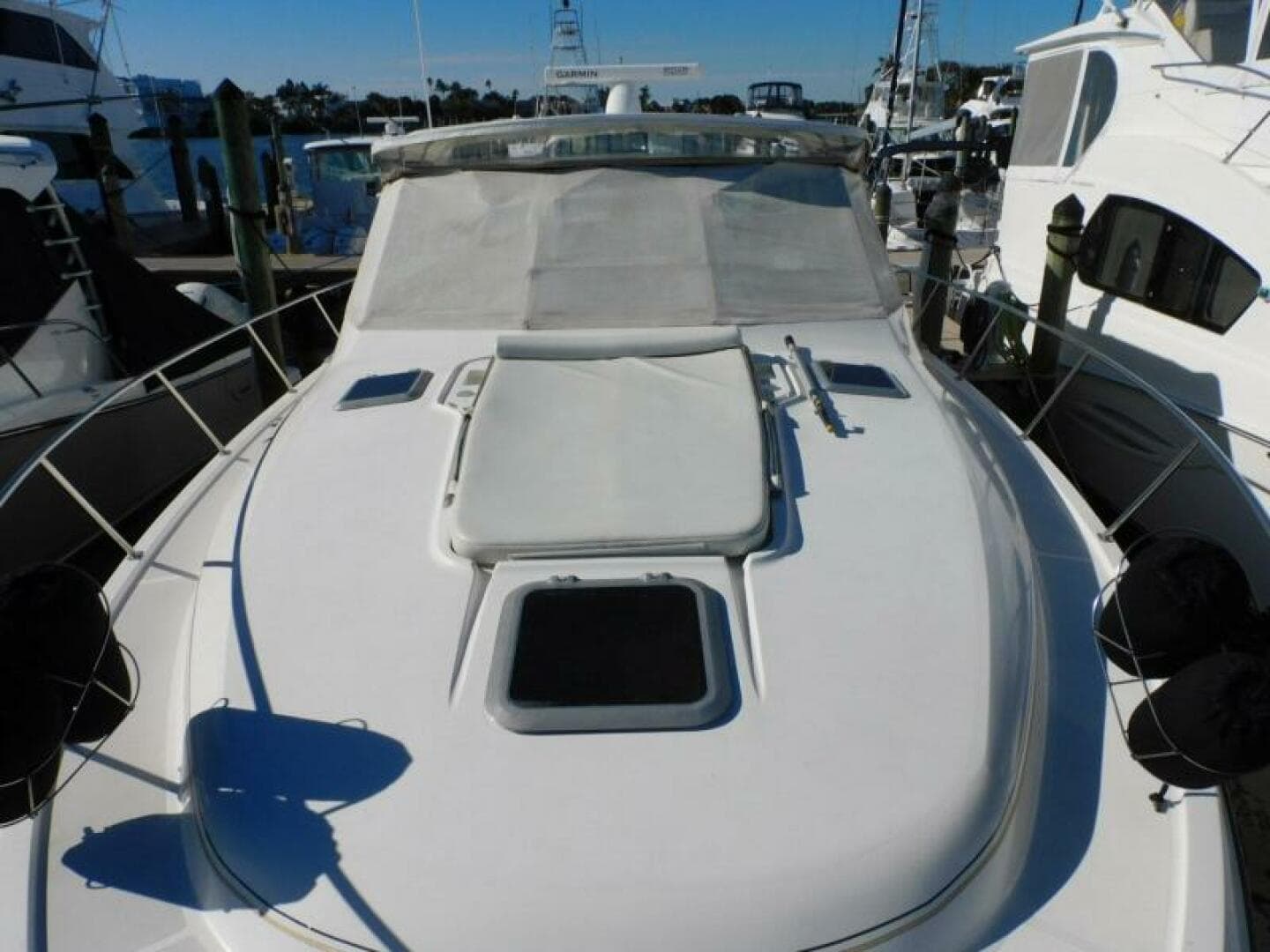 1995 Tiara Yachts 3500 Express — photo 11