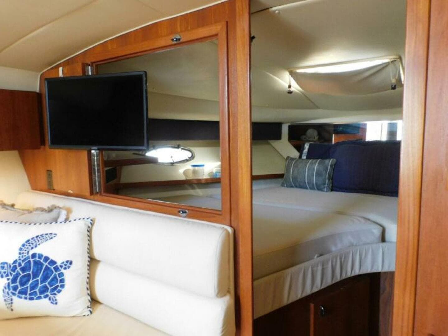 1995 Tiara Yachts 3500 Express — photo 23