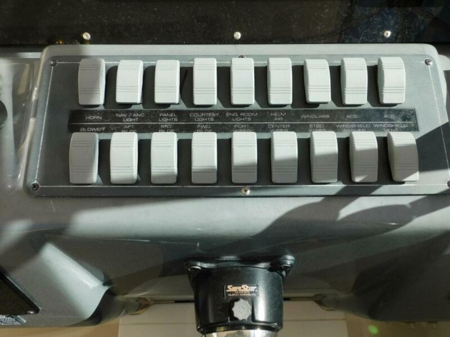 1995 Tiara Yachts 3500 Express — photo 7