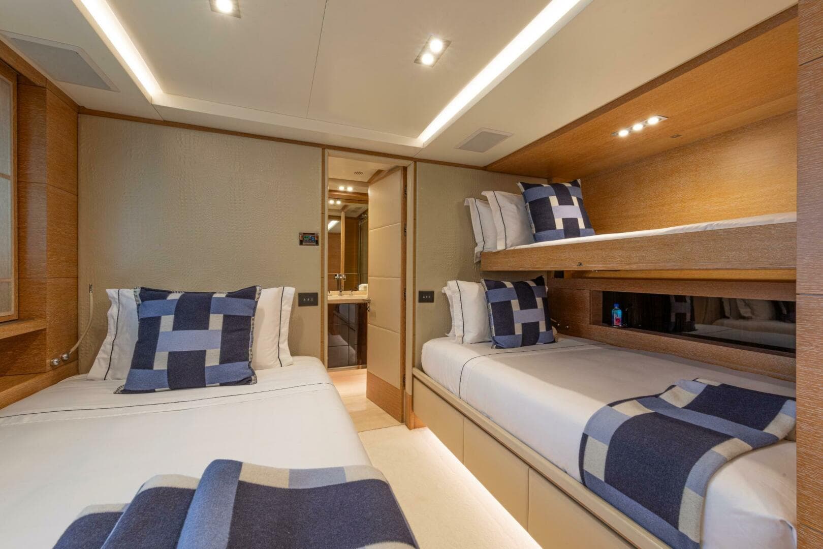 2011 Benetti Vision 145 — photo 21