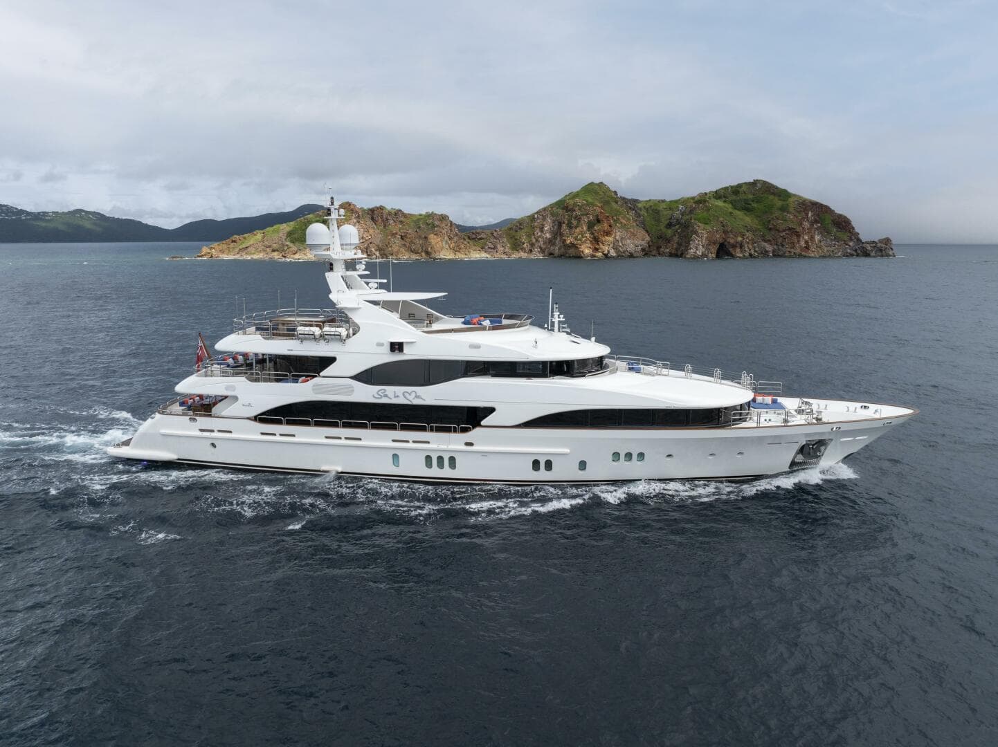 2011 Benetti Vision 145