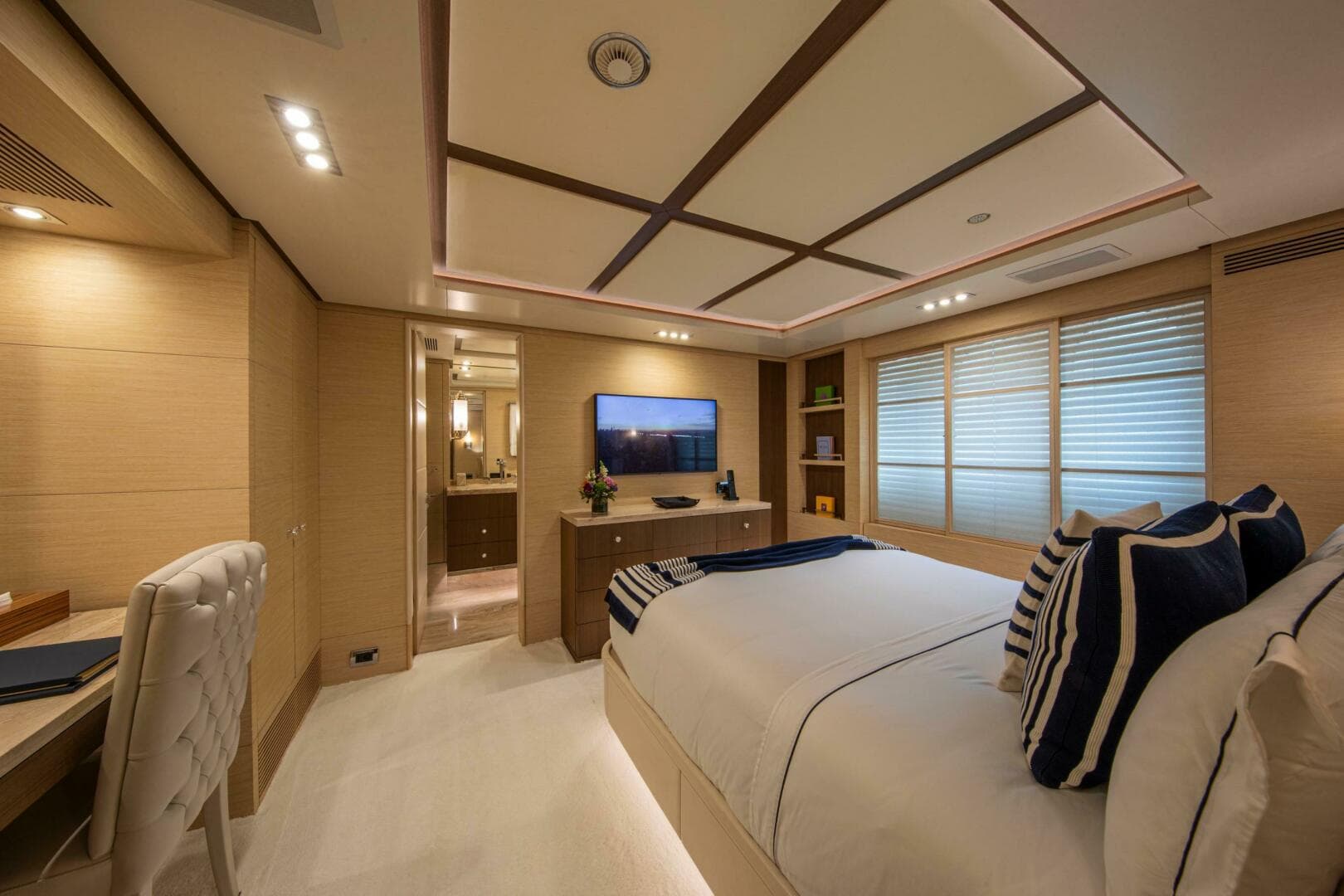 2011 Benetti Vision 145 — photo 17