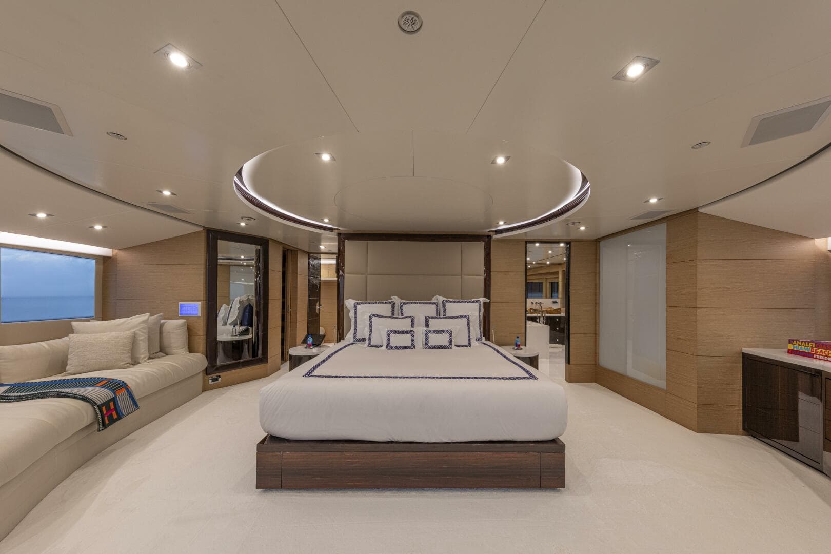 2011 Benetti Vision 145 — photo 13