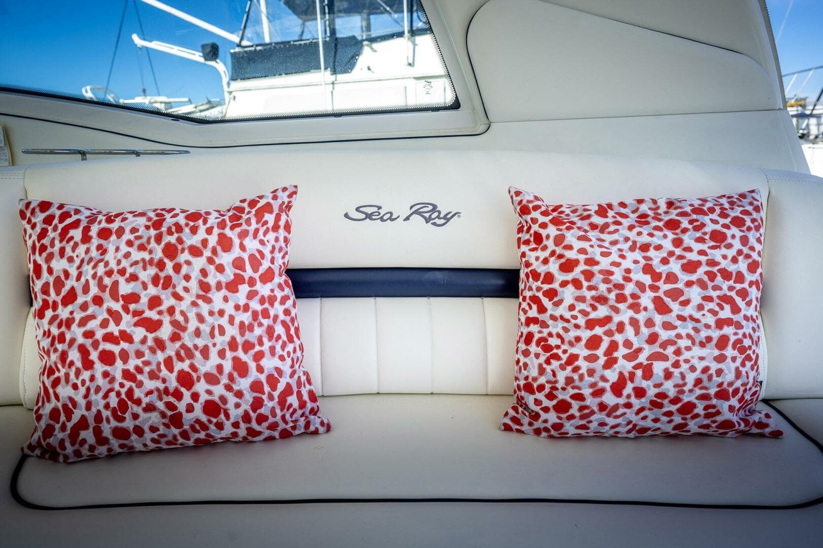 2005 Sea Ray 500 Sundancer — photo 19